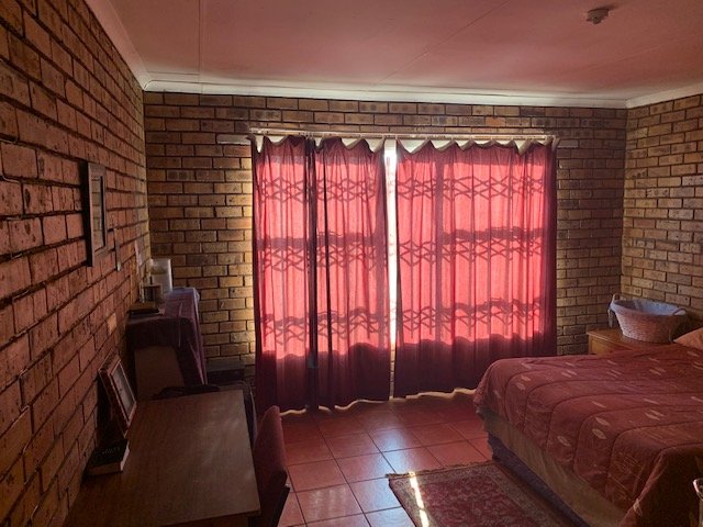 5 Bedroom Property for Sale in Kuruman Northern Cape